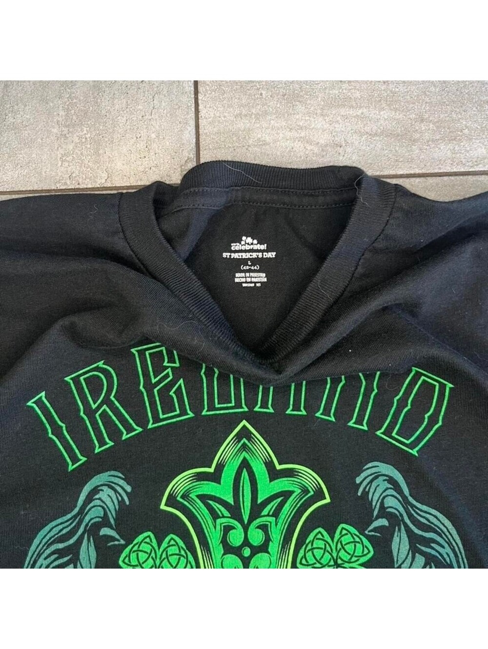 Y2K style Ireland cross tee - Picture 3 of 6